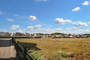 Wivenhoe Quay - click for photo gallery